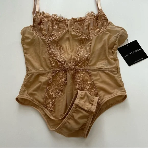 NWT JLUXLABEL Nude Lace Sheer Bodysuit - Picture 3 of 7
